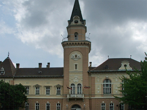 Kikinda este o localitate în Districtul Banatul de Nord, Voivodina, Serbia. 